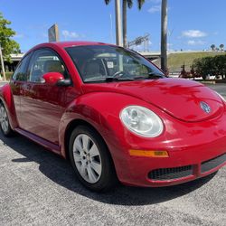 2008 Volkswagen New Beetle S S 2dr Coupe 5M