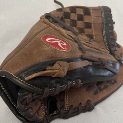 Rawlings 11” Player Preferred Baseball Glove with All-Leather Shell (PP110BF)
