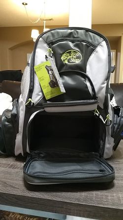 Bass Pro Shops XPS Stalker Backpack Tackle Bag or System for Sale in  Tomball, TX - OfferUp