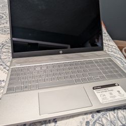 2019 hp Laptop Touch Screen 