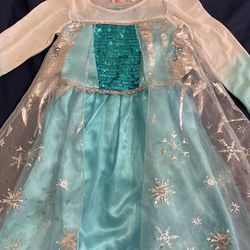 Costume for 3-7 year old girl