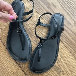 Michael Kors Black Sandals 8 Or 8.5 Great Condition