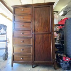 Solid Wood Bedroom Dresser with Side Cabinet