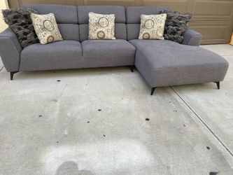 Sectional couch