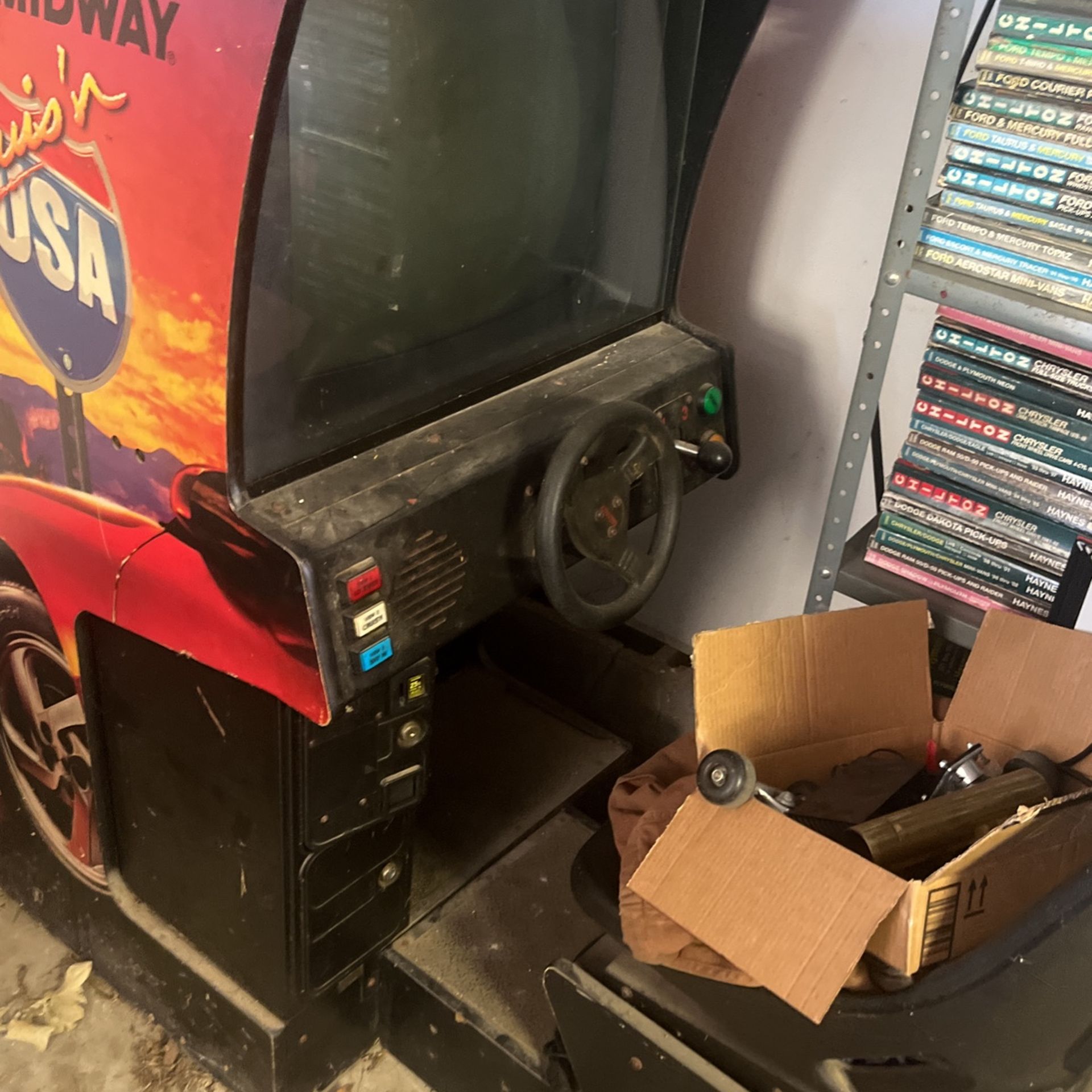 Cruis N U.S.A. Game Cabinet