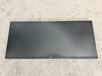 LG 34-inch UltraWide gaming monitor w/ mounting arm