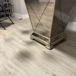 Mirrored Dining table 