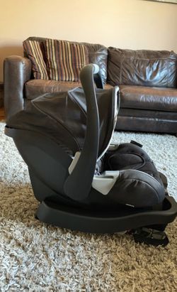Recaro newborn-infant car seat