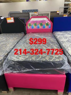 Twin beds with mattress