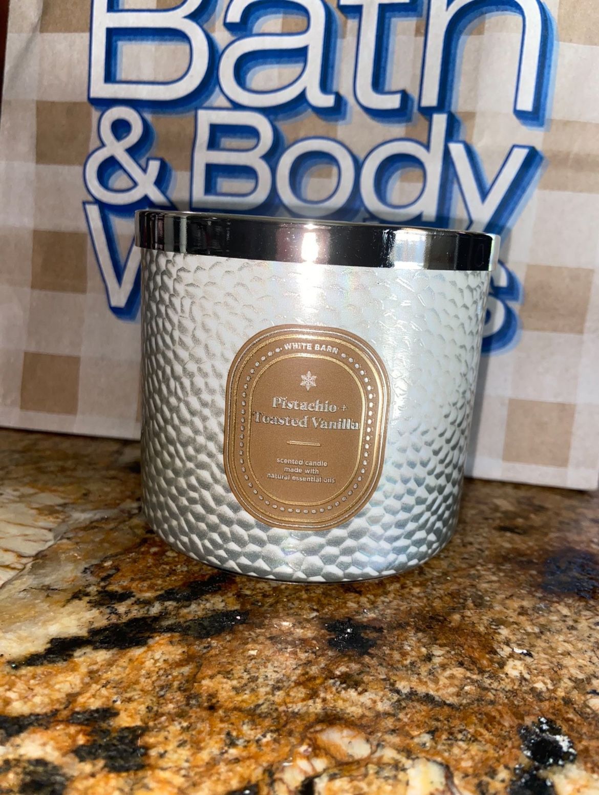 Bath & Body Works Pistachio Toasted Vanilla 3 Wick Candle