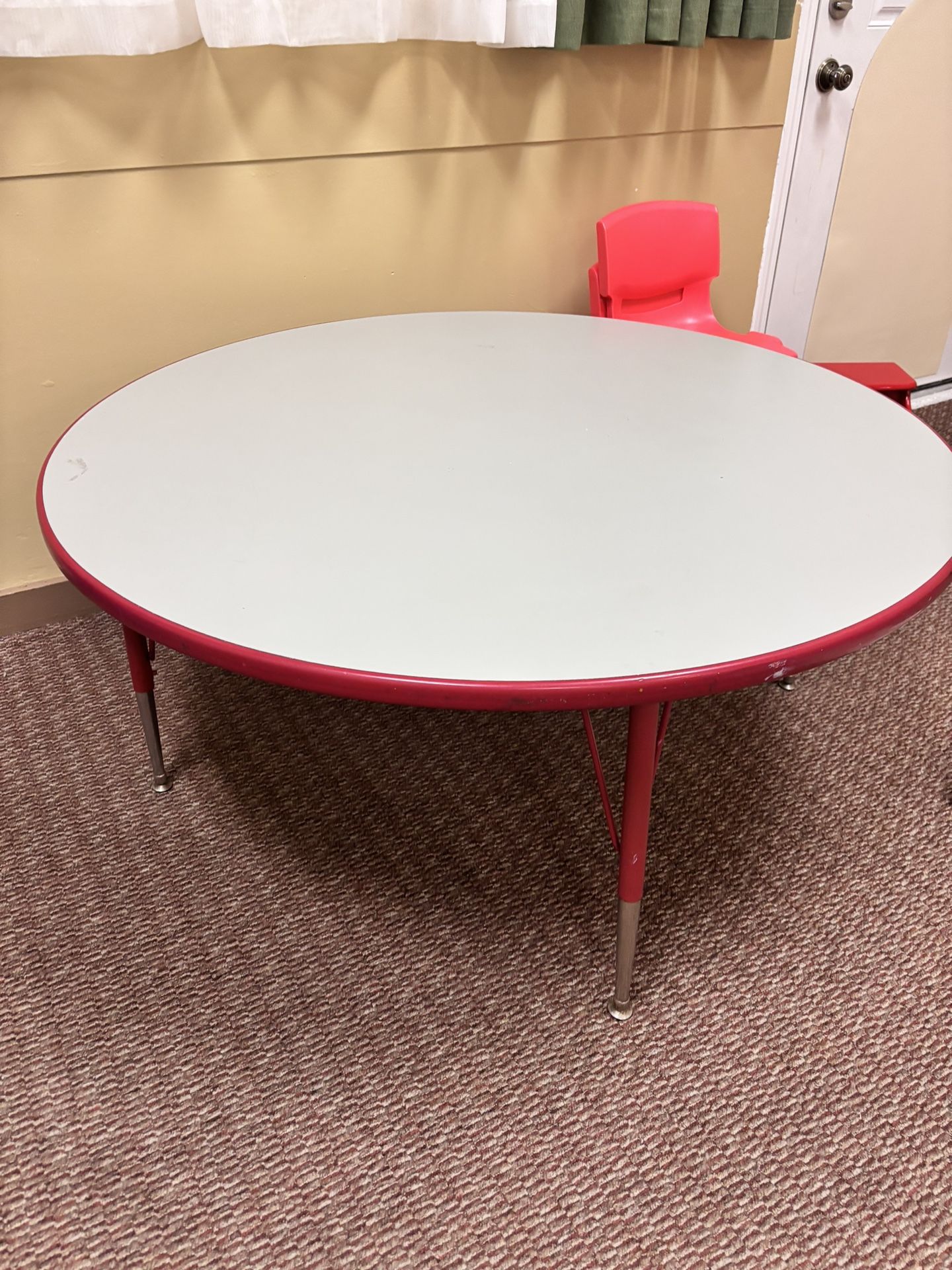 FREE Lakeshore Table for Kids