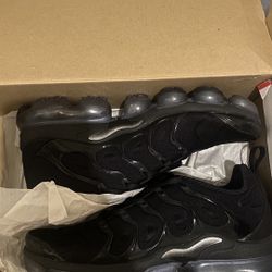 W Nike Vapormaxes Plus 