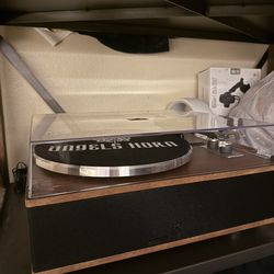 Angels Horn Record Player With Records