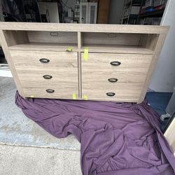 Tv stand/Console table 