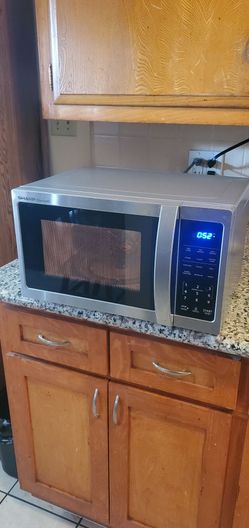 Sharp Carousel microwave