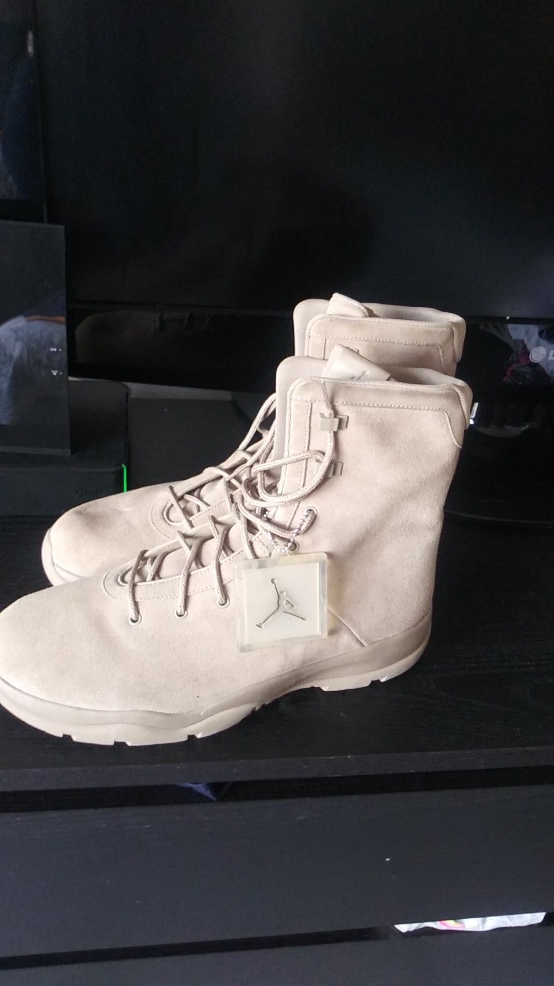 Jordan's combat boot male size 13