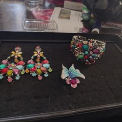 Beautiful Multicolored Rhinestone Earrings/ Bracelet Cuff/ Size 7 Ring

