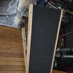 Adjustable Dog / Cat Ramp With Carpeting And Ridges