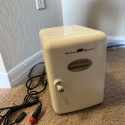 White Skin Care Fridge (Polar Bear) 