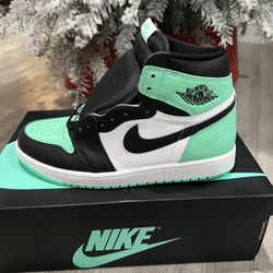 Jordan 1 Green Glow