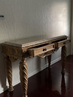 Living room Table