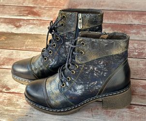 L'Artiste by Spring Step Women's Leather Lace-Up Boots Fallinluv Brown