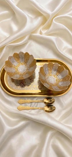 Beautiful desert serving set