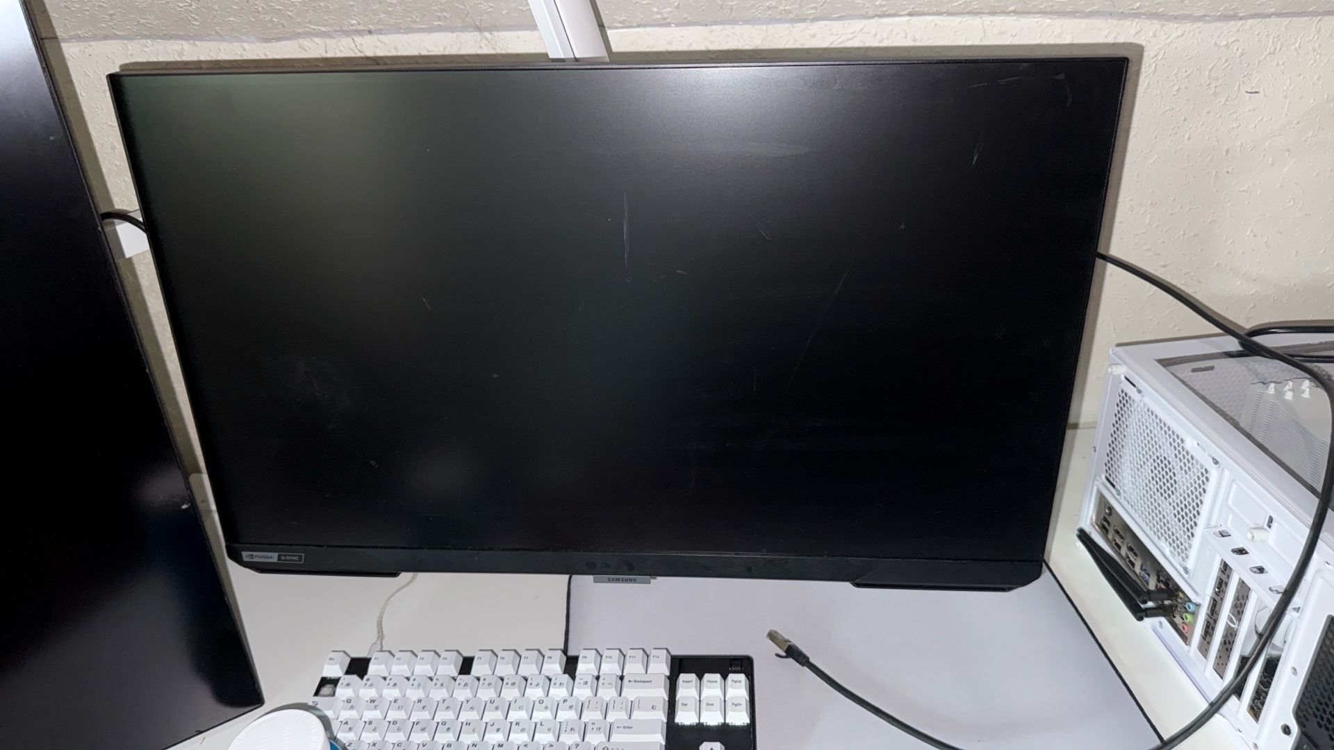 240Hz 27’ Samsung Gaming Monitor