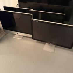 3 iMac And 1 Monitor 