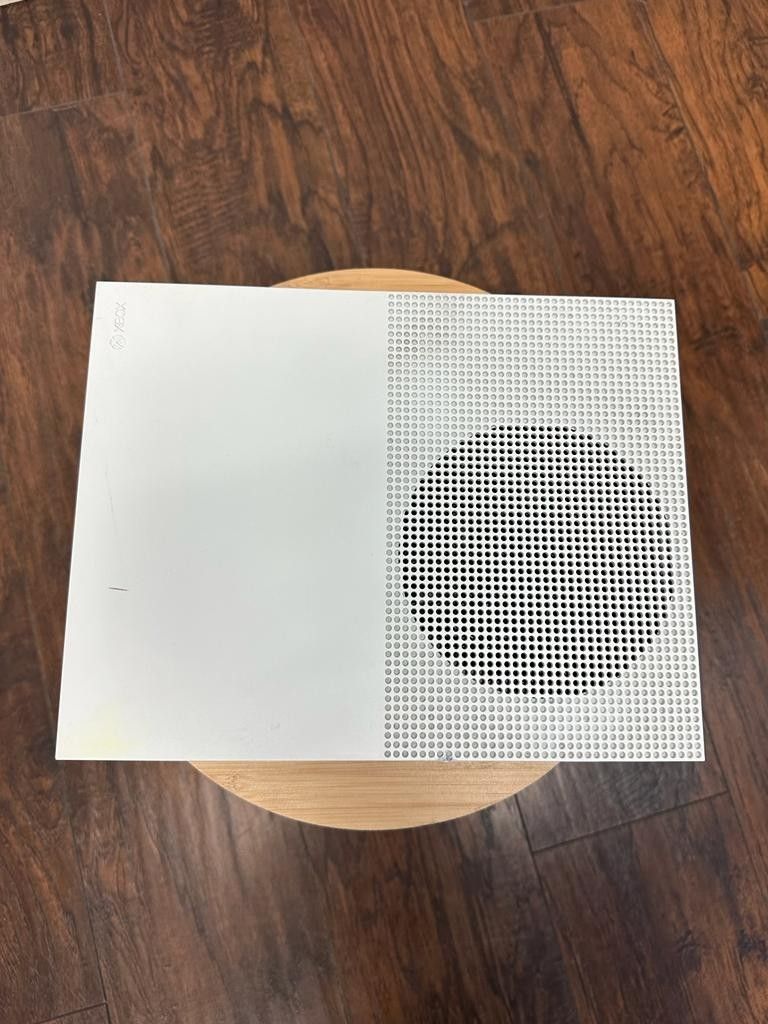 Microsoft Xbox One S - PAYMENTS AVAILABLE With $1 DOWN - NO CREDIT NEEDED