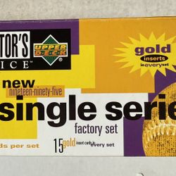 1995 U.D. Collector's Choice Factory Set 530 Card Set Michael Jordan Derek Jeter 