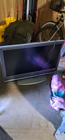 40" Sony television