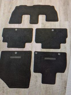 Kia telluride OEM Floor mats NEW