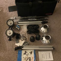 Photogenic Professional Lighting like New $880