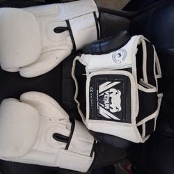 Boxing Set.