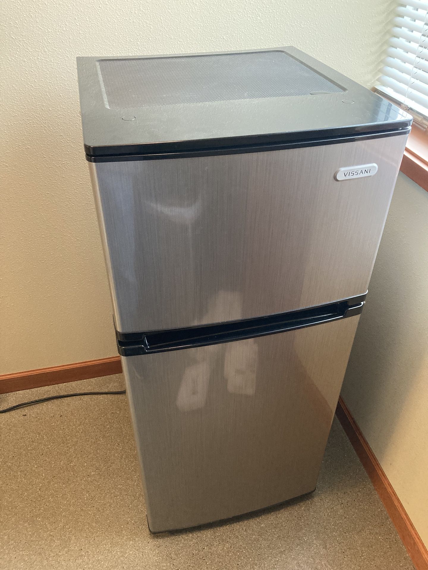 Mini Fridge And Freezer