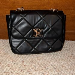  Badgley Mischka Quilted Chain Crossbody Bag