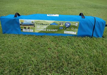 Like New Heavy Duty 10' x 10' Everest Instant Outdoor Canopy + Roller Bag!