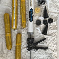 Contractor Caulking Gun & 4 (20 Ounce) Tubes