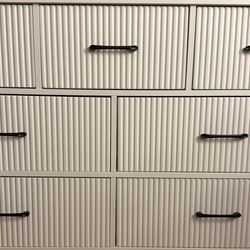 DRESSER FOR SALE 