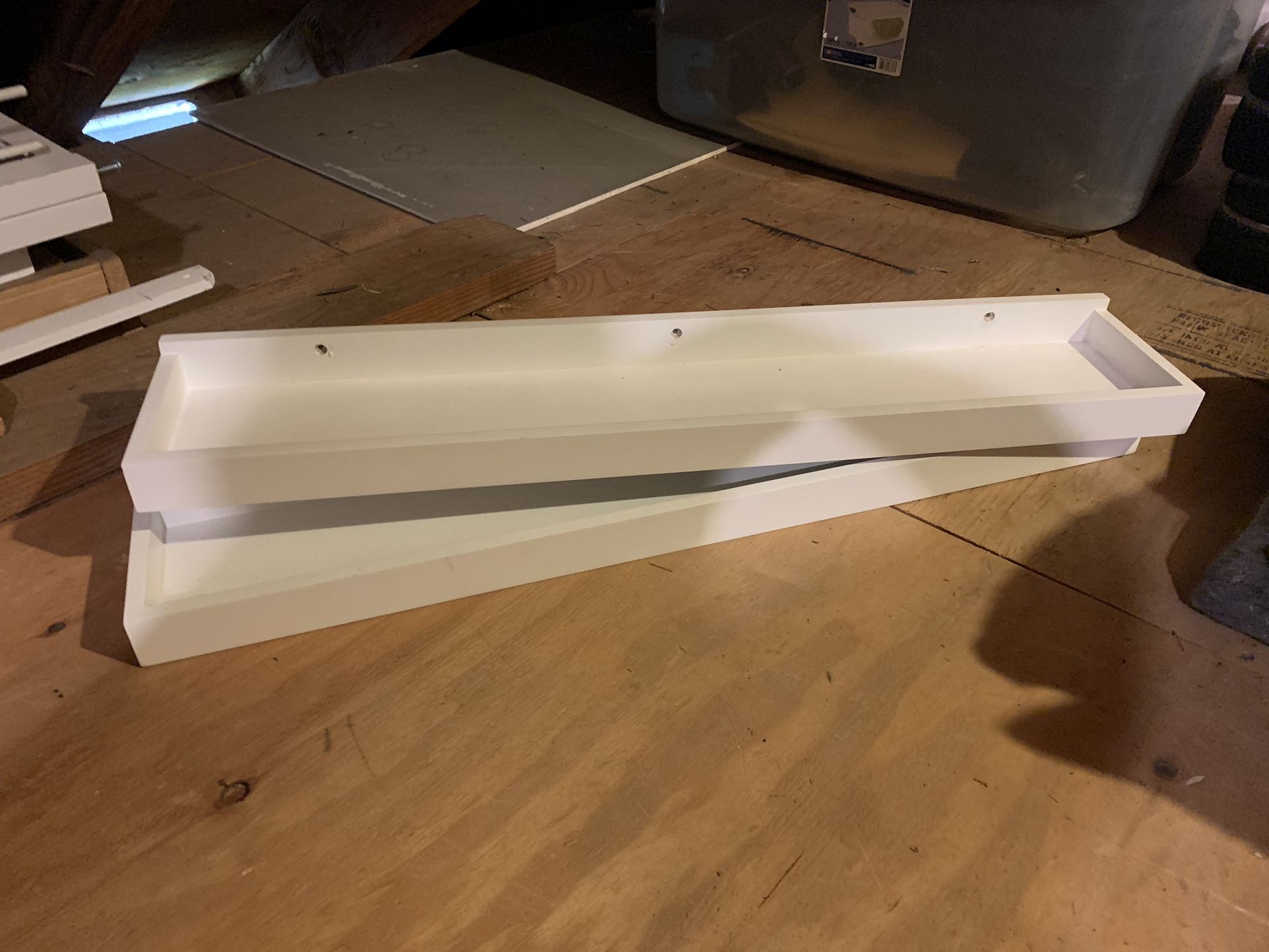 2 Shelves with Hardware