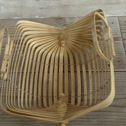 Vtg Bamboo Handbag / Basket