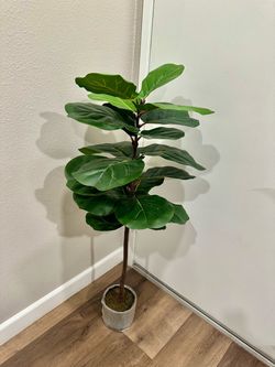 4ft Faux Fiddle Leaf Fig Tree in Pot