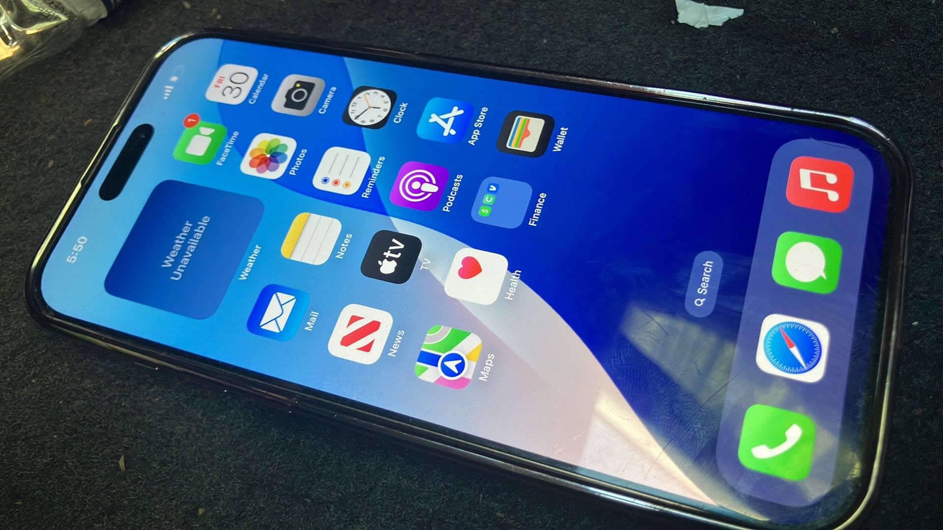 Pro Max 16 iPhone