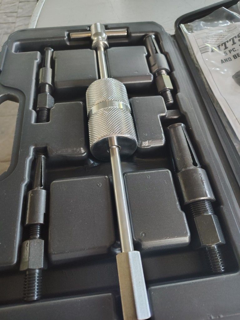 Five Piece Slide Hammer And Bearing Puller Set