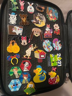 Disney pins