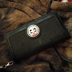 Coco+Carmen Crossbody Wallet /Clutch Removable Strap Foldable Wallet