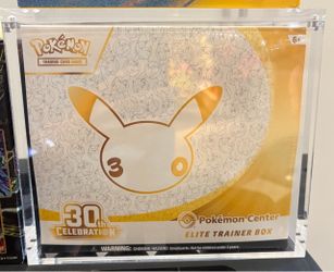 30th Celebration Pokemon Center Elite Trainer Box Pokemon