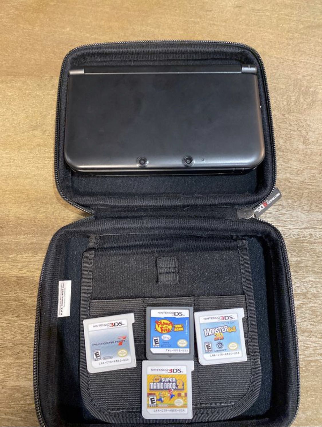 Nintendo 3ds Xl with games