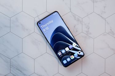 OnePlus - 10 Pro 5G 6.7" 